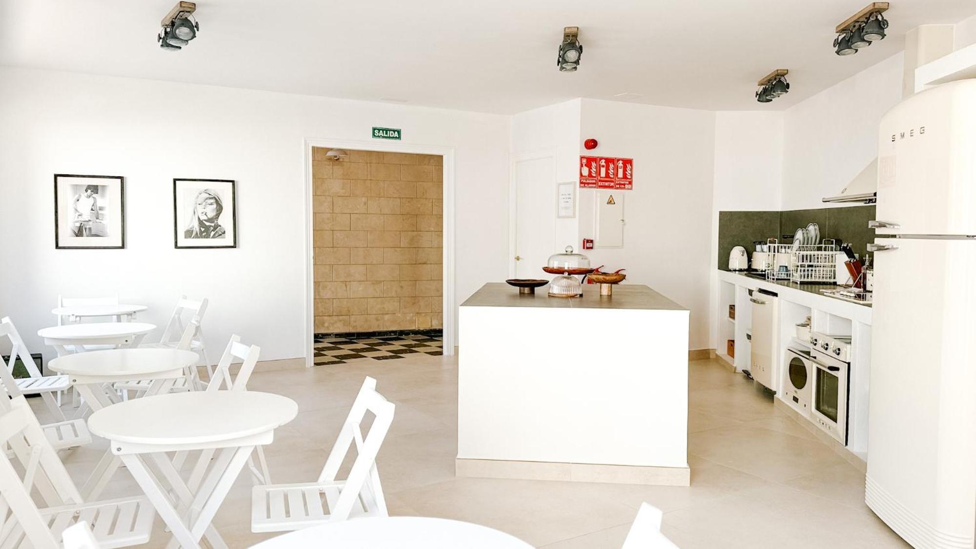 Hostal Sa Roqueta Mahon エクステリア 写真